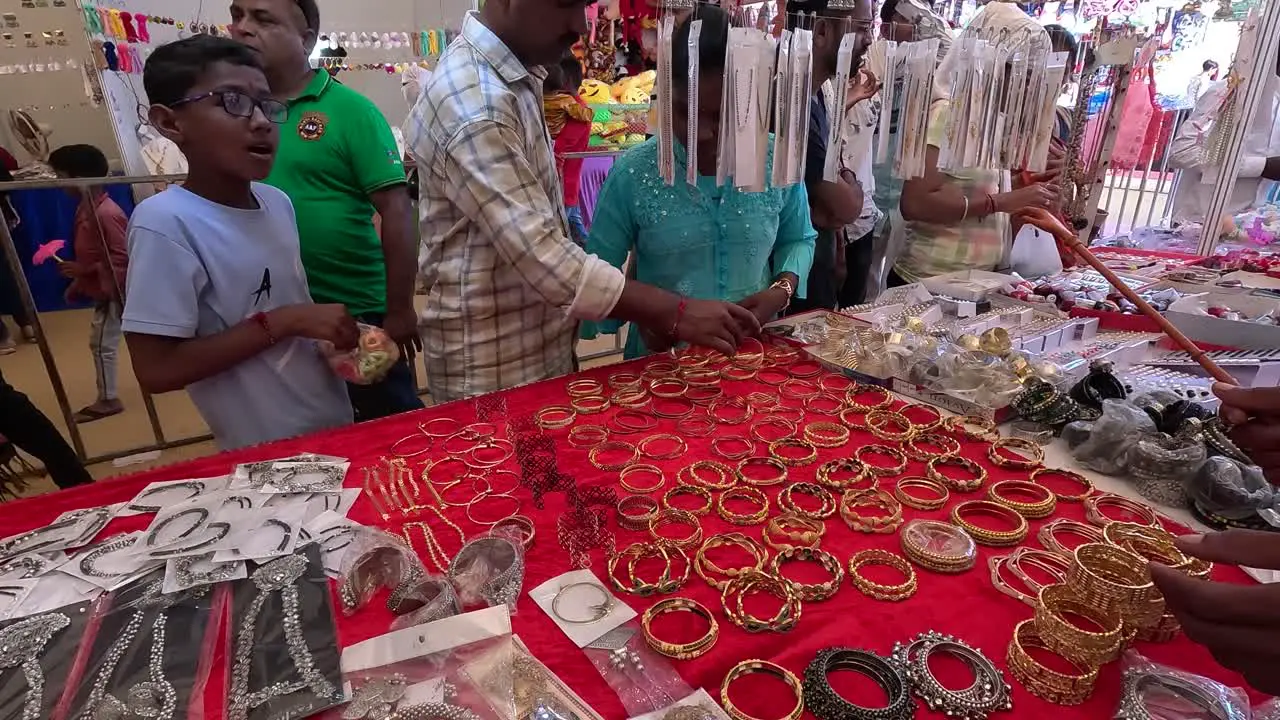 Many people are buying silver jewelery from fairs