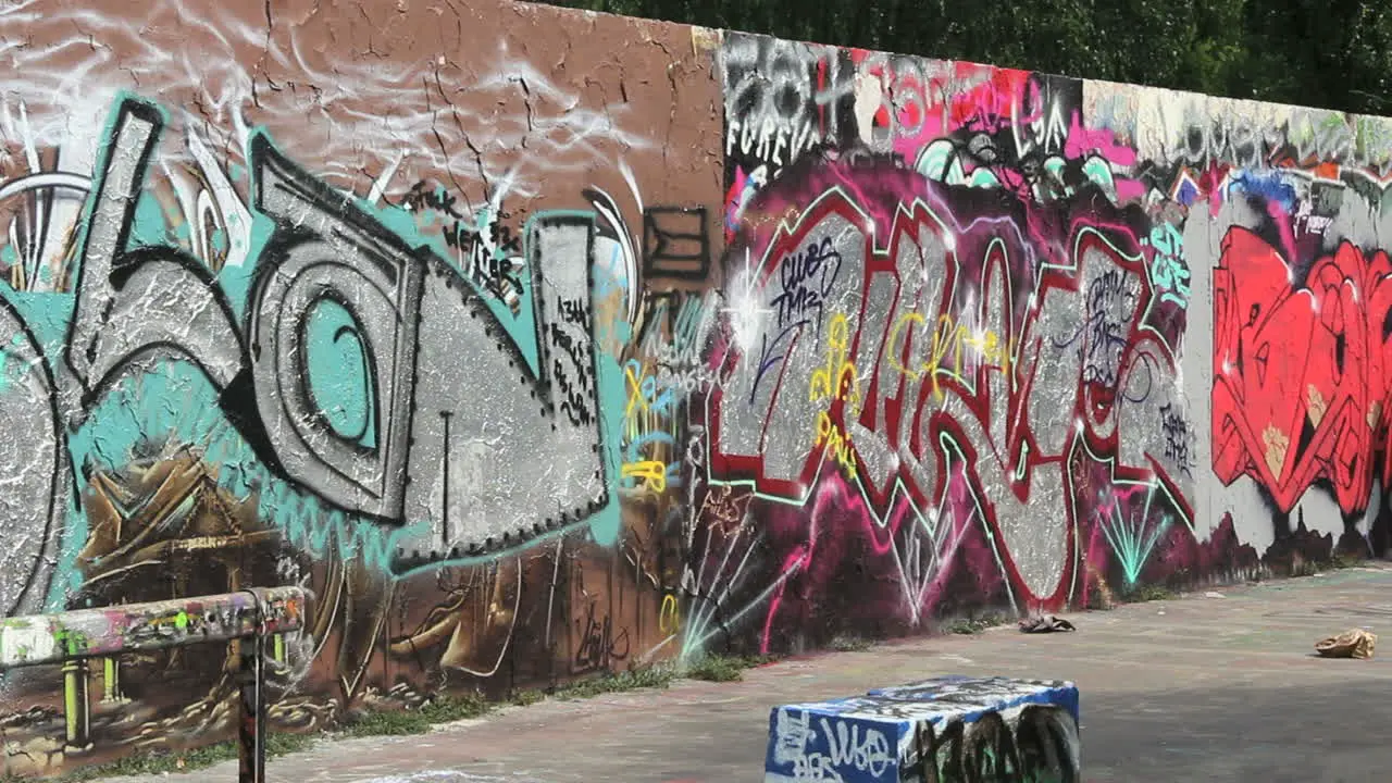 Berlin Mauerpark graffiti