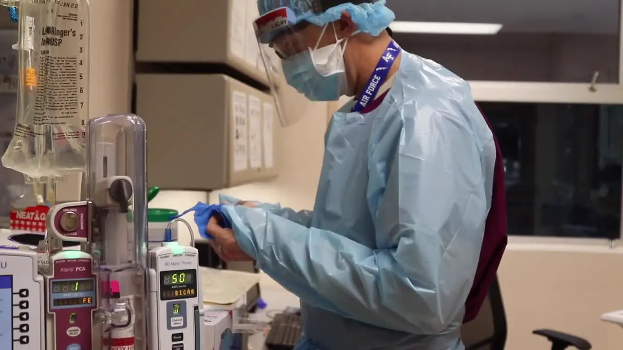 Us Air Force Physician Provides Covid-19 Pandemic Civilian Care At University Medical Center In El Paso Texas