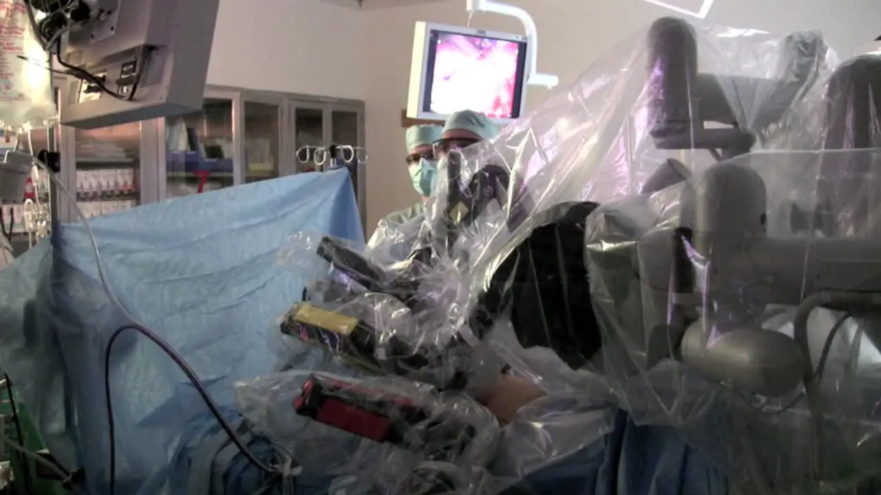 Doctors Use Robotics To Perform Delicate Operations