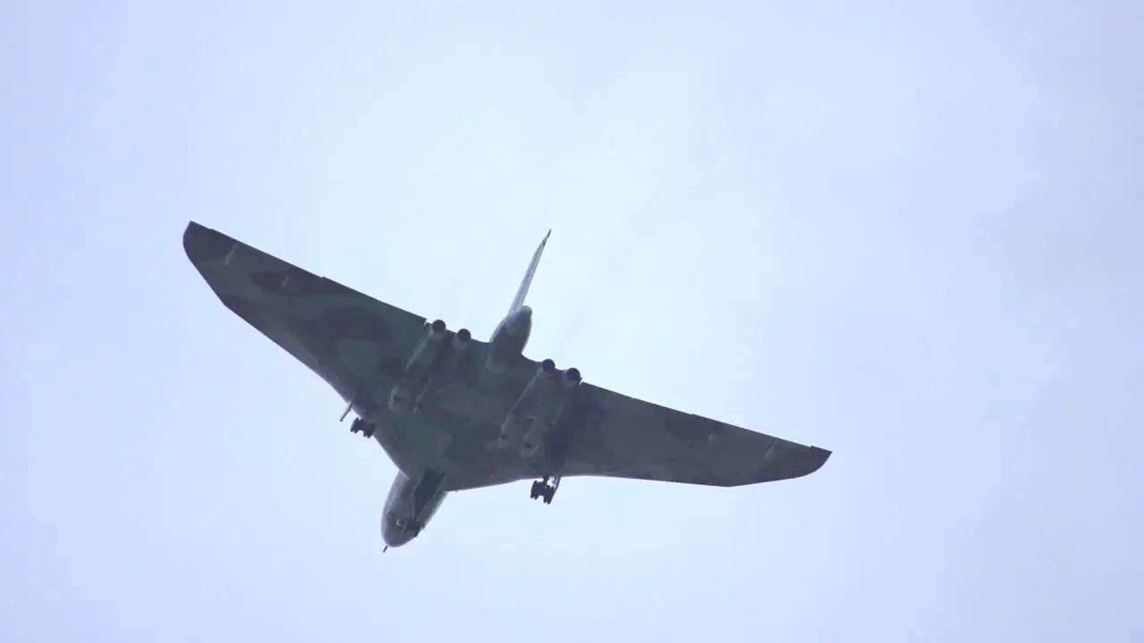 Vulcan Bomber Slow Motion