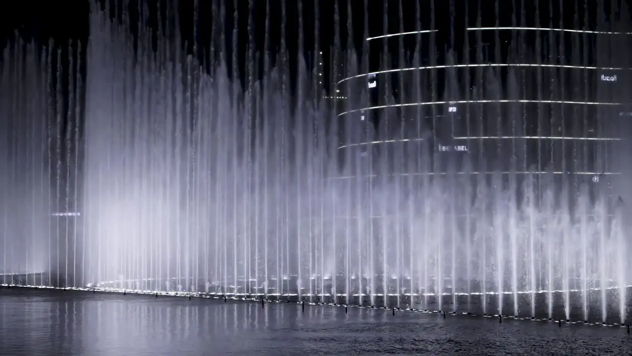 A slow motion video of Dubai fountain