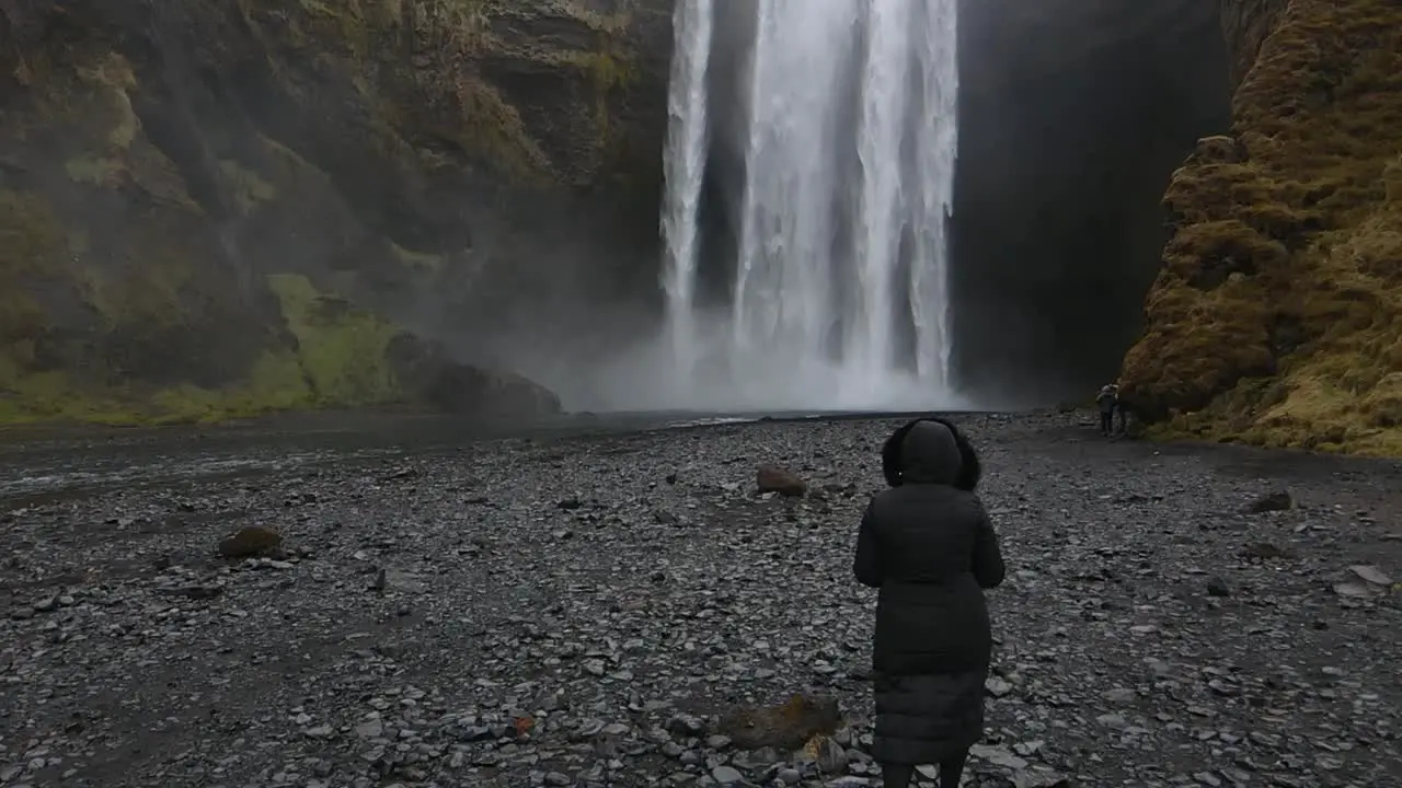 Iceland Waterfall Skogafoss Slow Motion Aerial Drone 6mp4