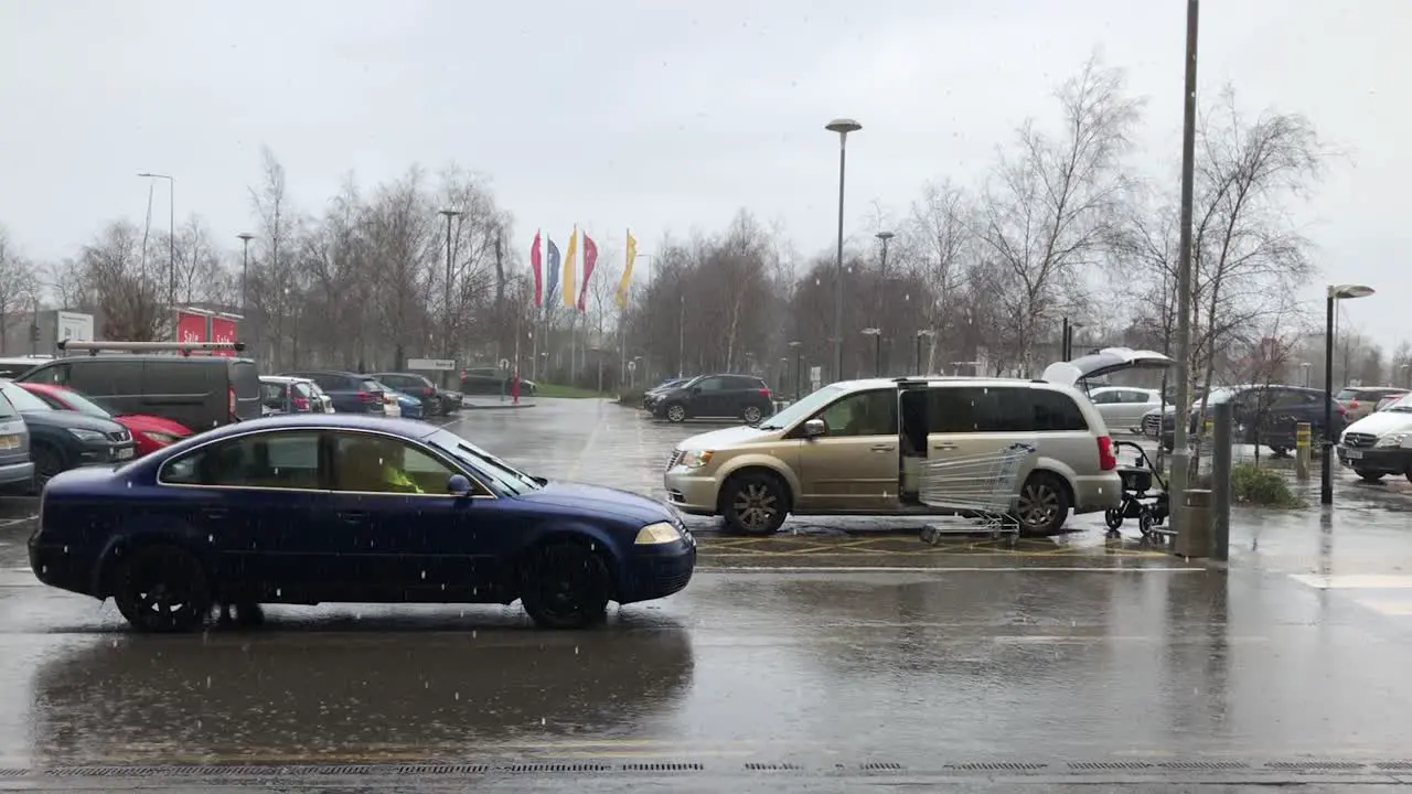 Heavy rain at Ikea in Milton Keynes UK 27