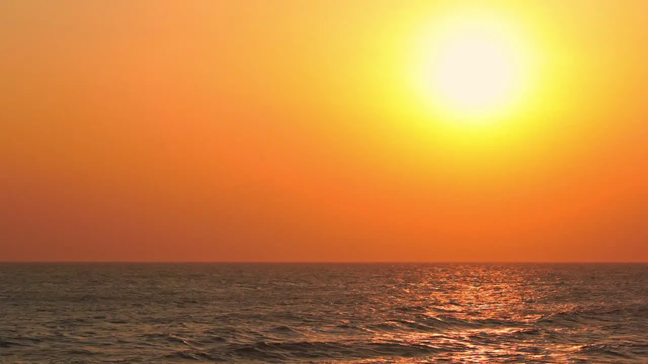 Magnificent Golden Glow Seascape Sunset Above the Ocean