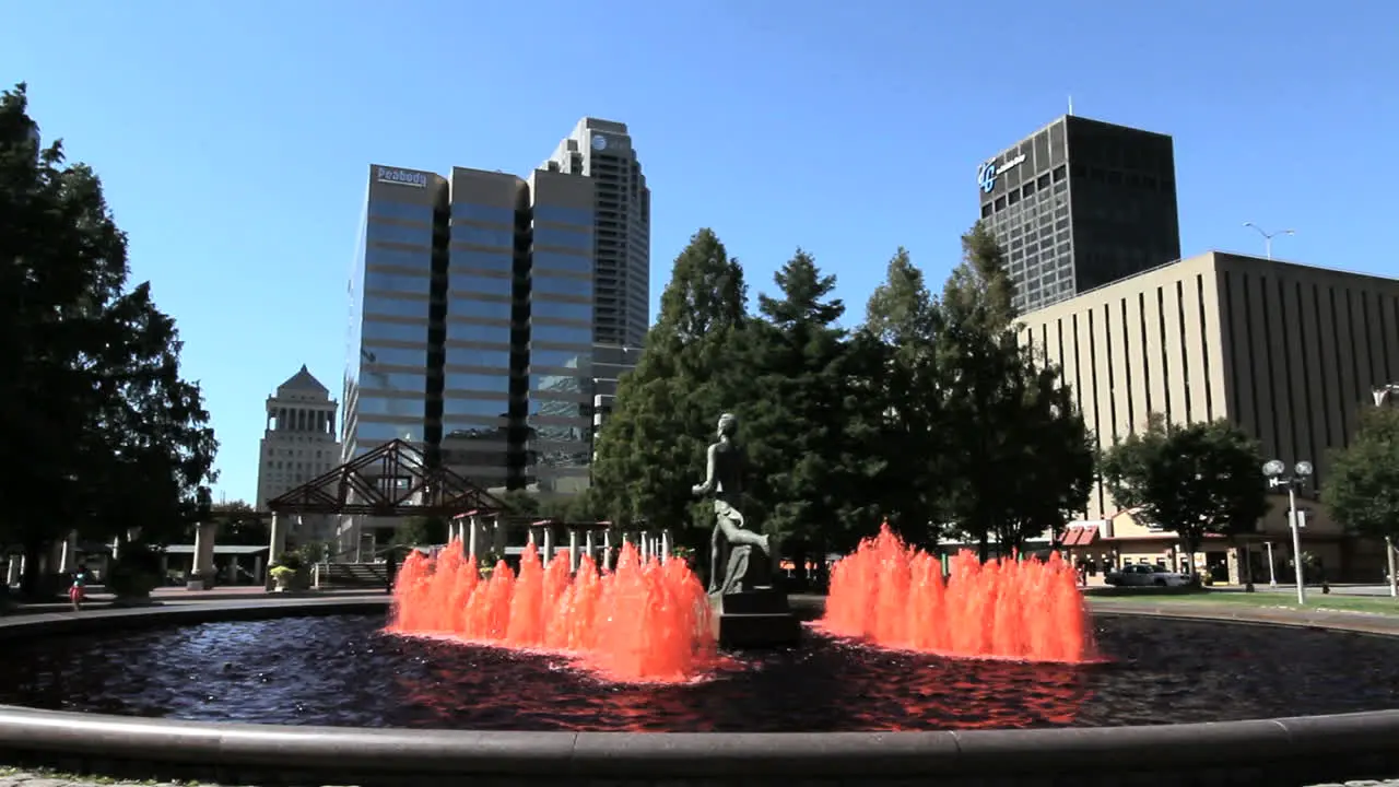 Missouri St Louis fountains and statue c