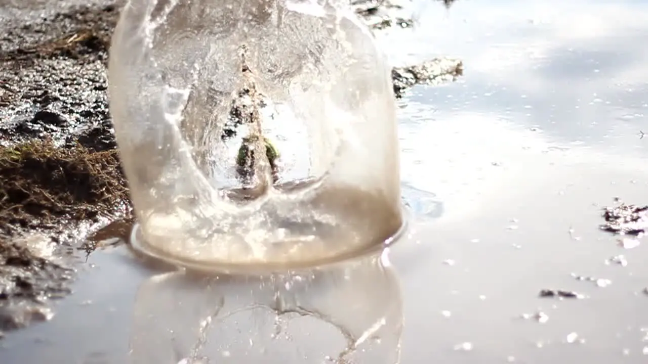 Ball splash in 1000fps CC-BY NatureClip