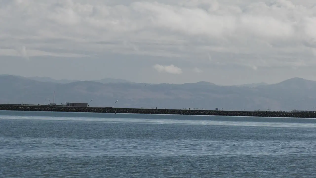 Airplanes landing at San Francisco