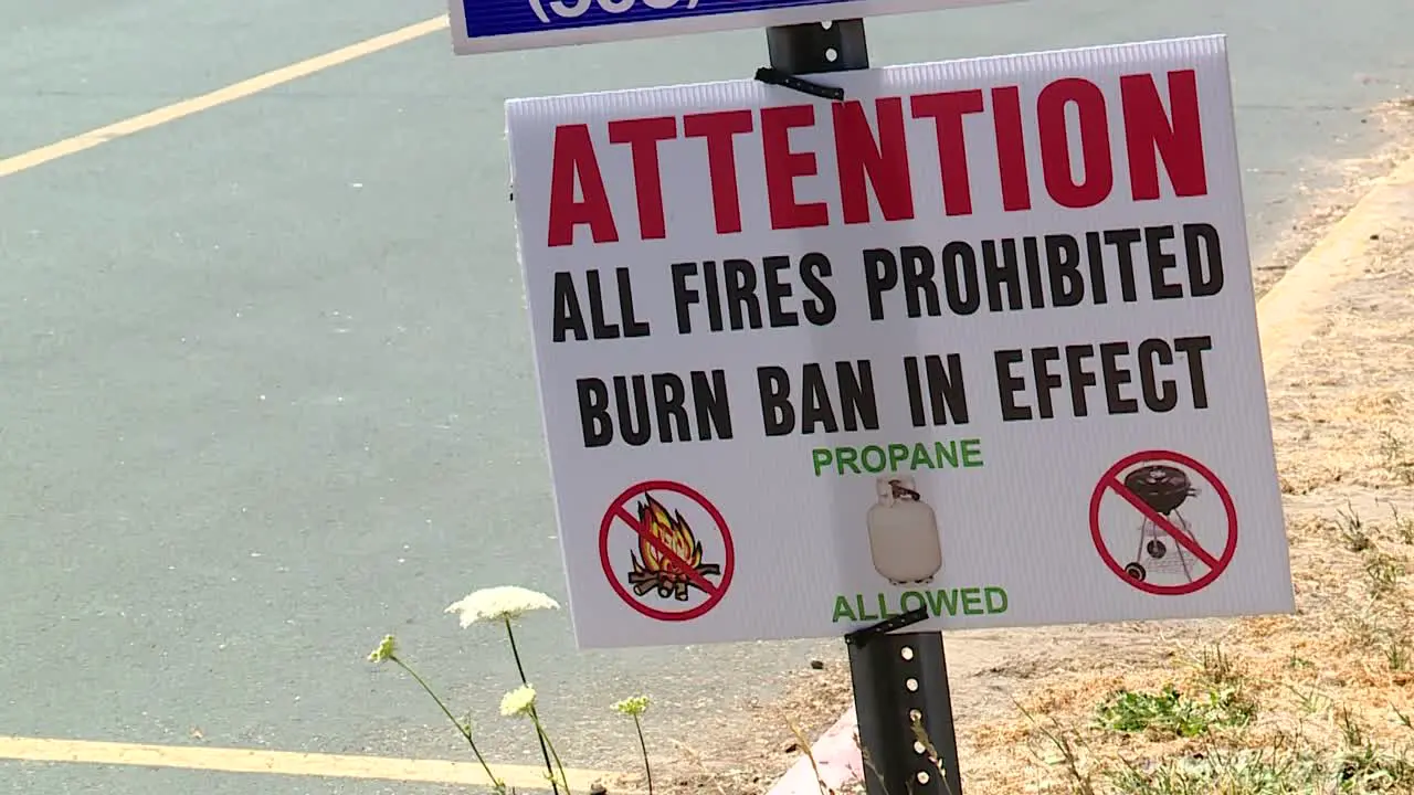 BURN BAN SIGN ALONG ROAD