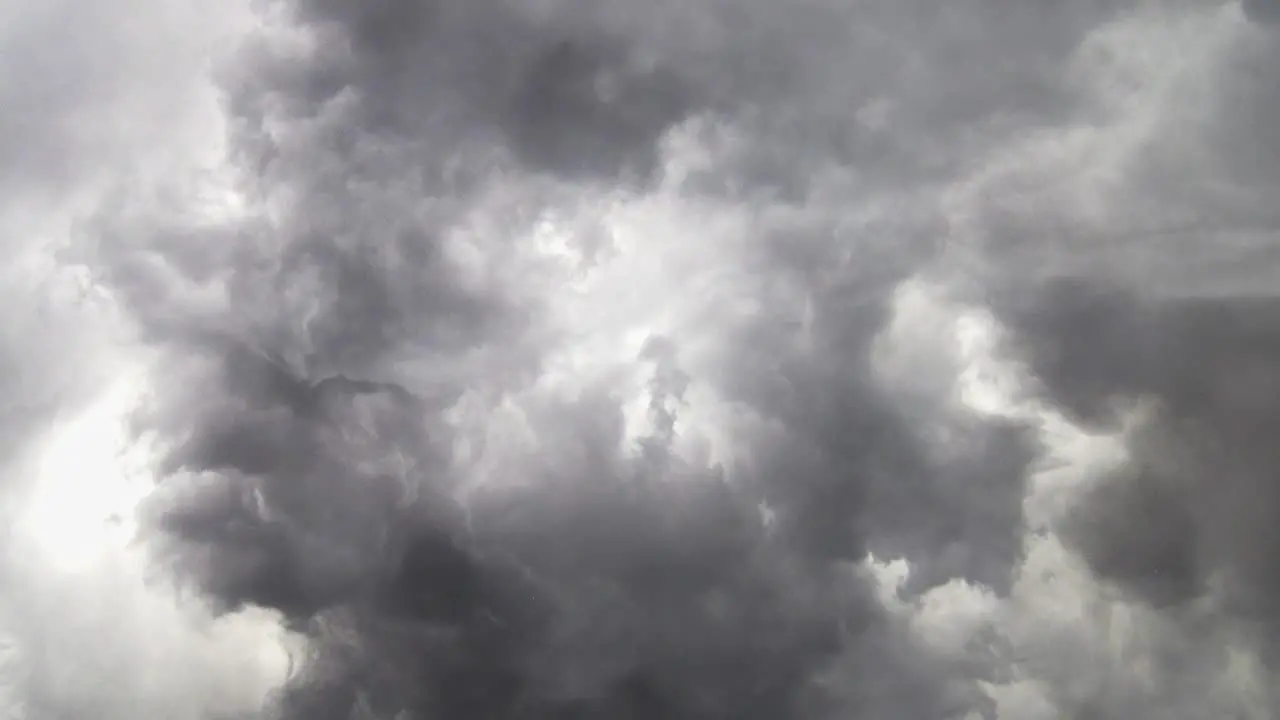 4k view of Lightning dark Cloud