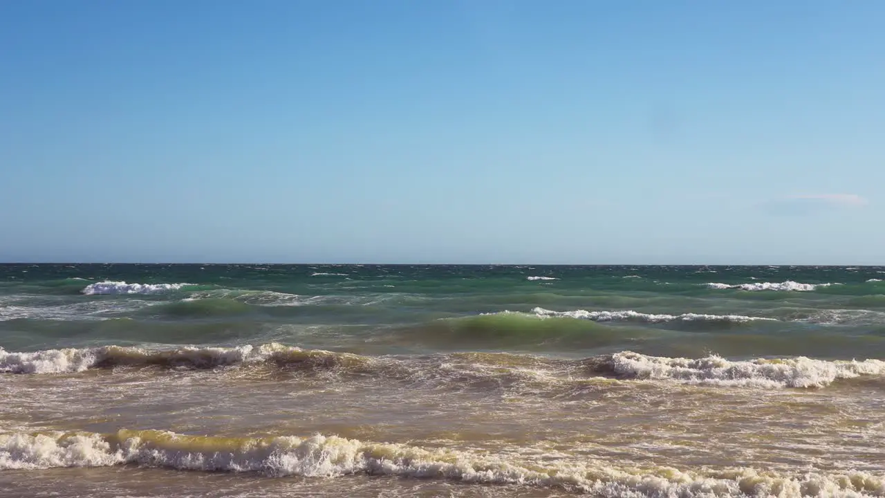 Mediterranean sea waves in slow motion