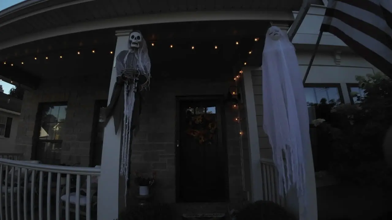 Front of a house decorated for halloween