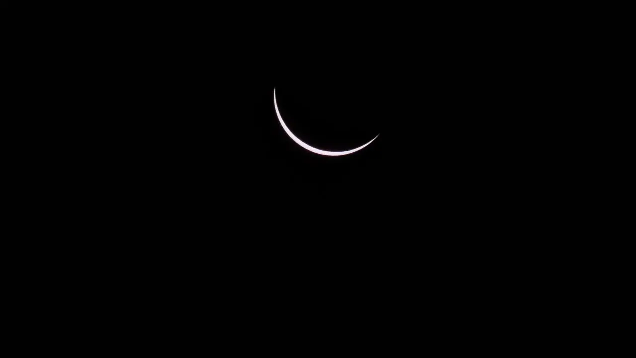 Solar eclipse near totality time lapse