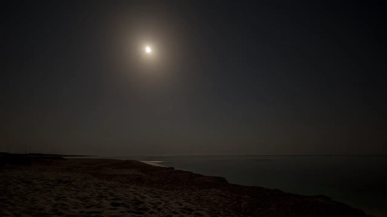 Sardinia Tracking Fullmoon 4K 00