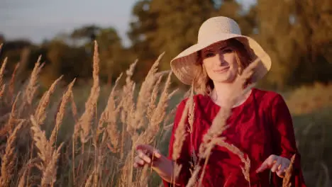 Beautiful Woman Posing Into Camera And Smile At Golden Sunset 68