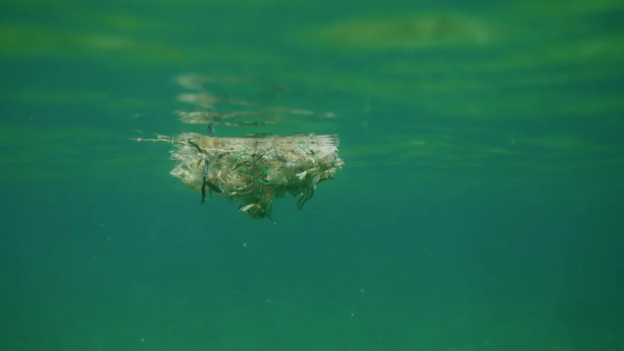 Plastic pollution in the ocean Slow motion