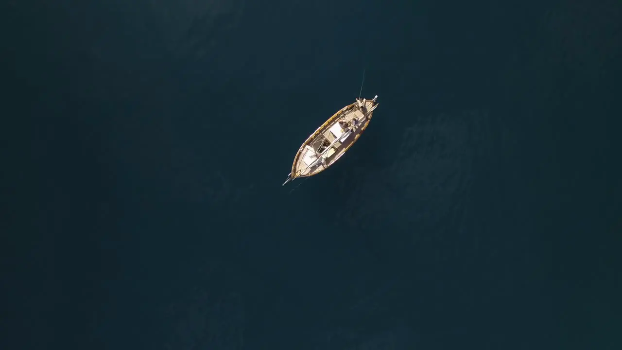 Super attractive drone footage of a ship in the sea