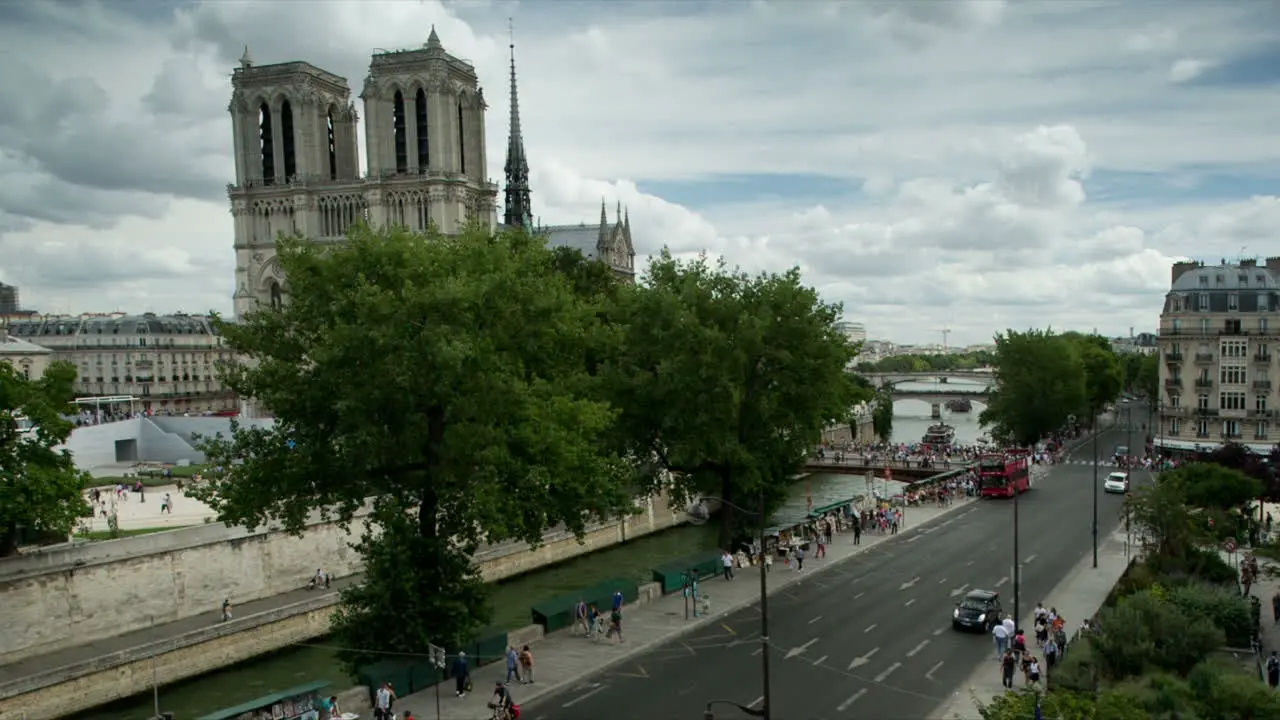 Notre Dame View 00