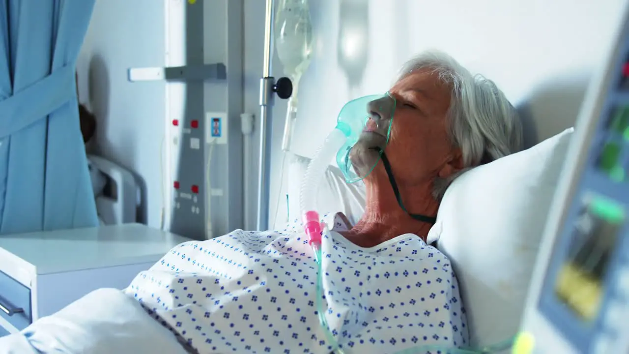 Senior woman relaxing in the ward