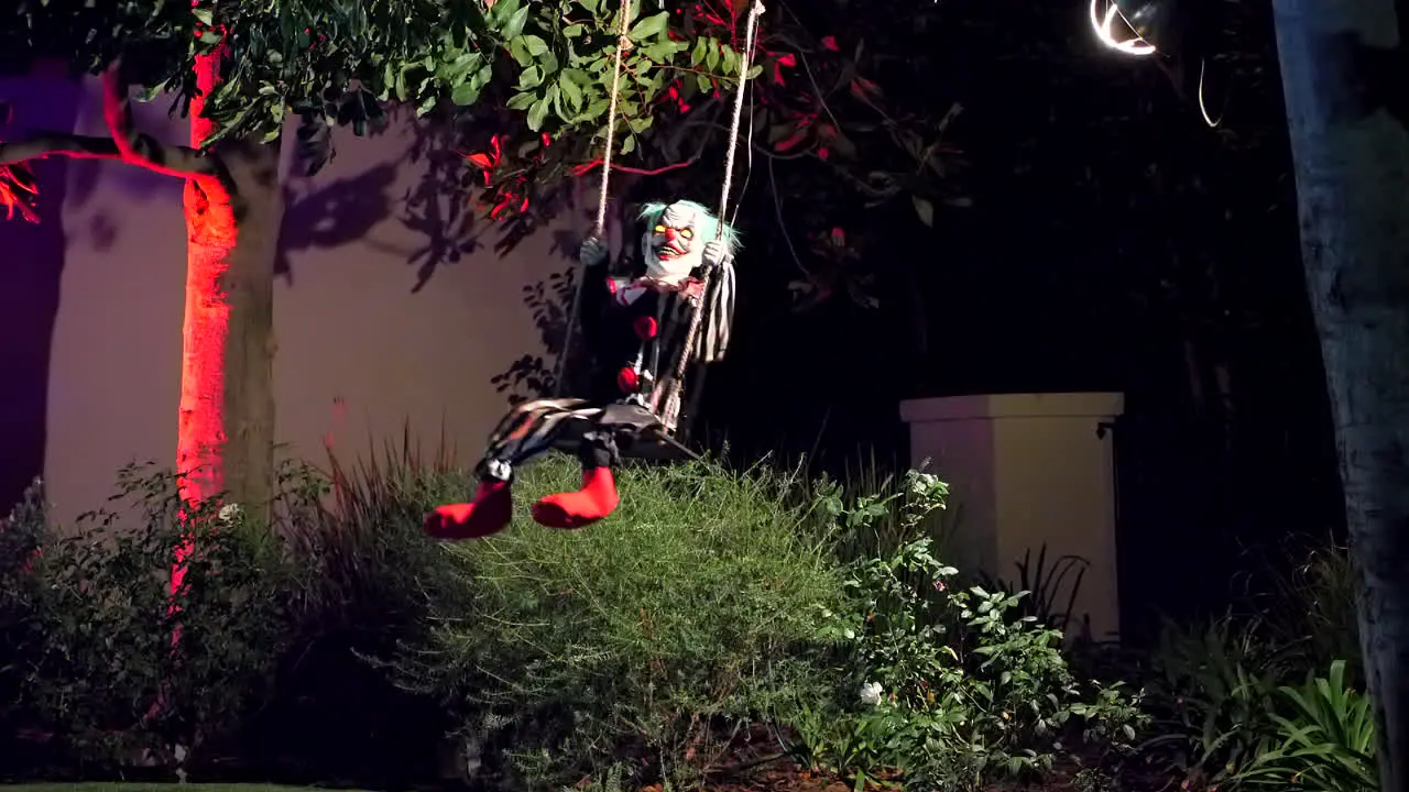 Swinging clown Halloween decoration and animatronics