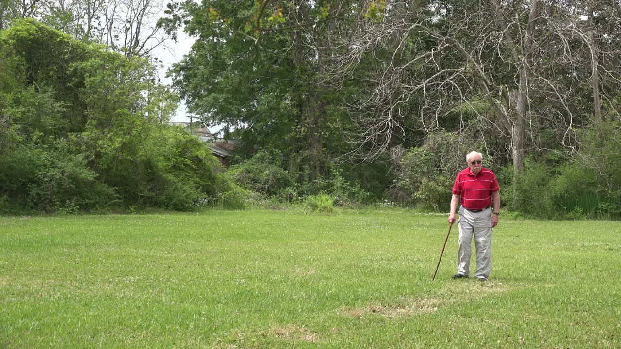 Louisiana man walks with cane