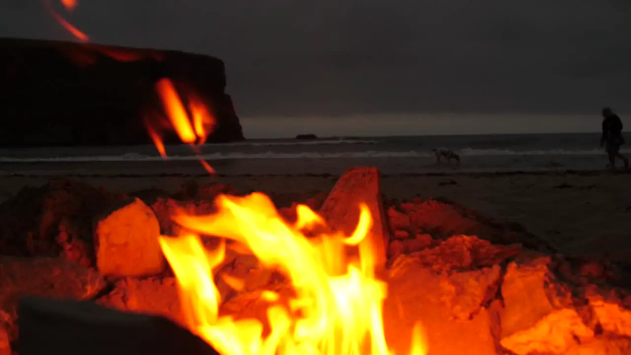 Beach Fire Pit 02