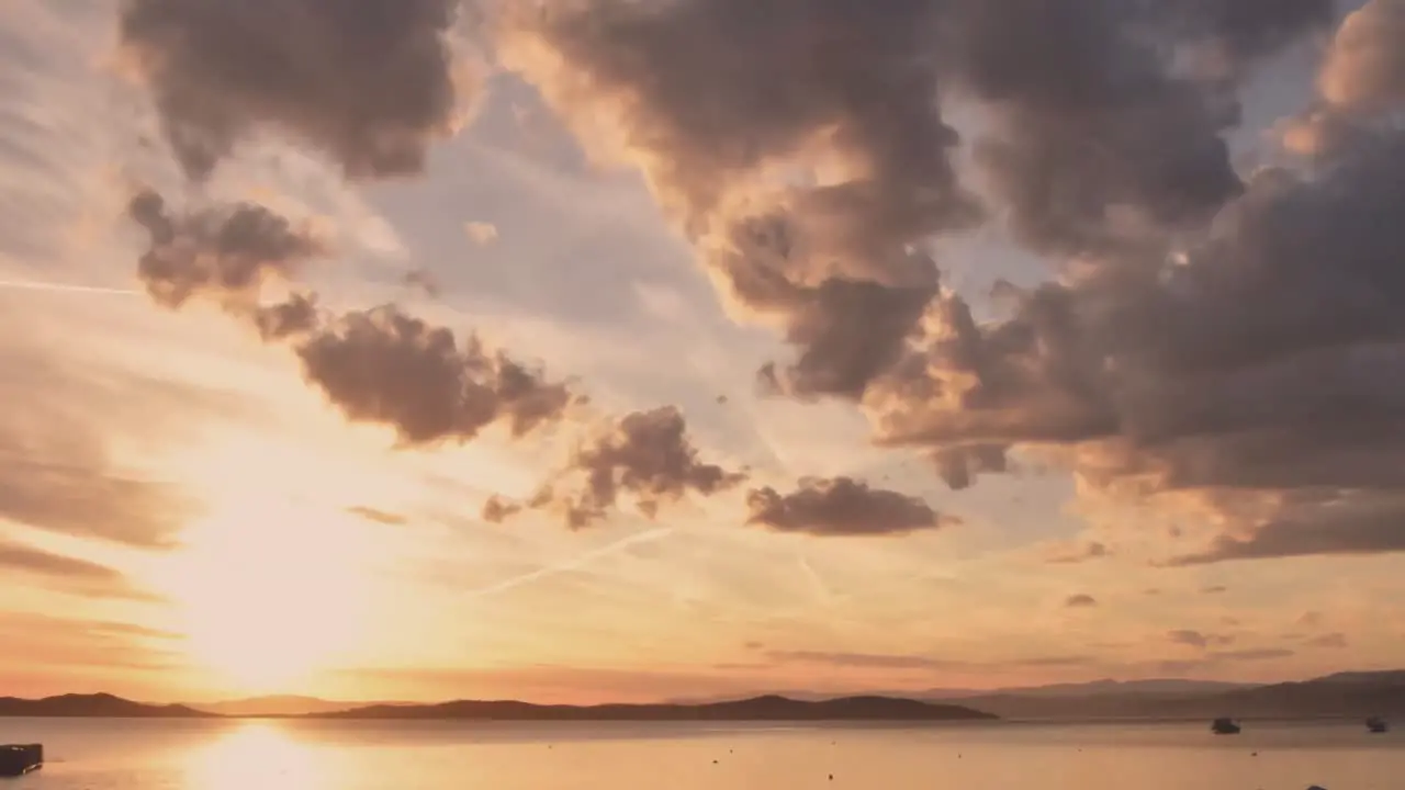 Beach sunrise timelapse on a cloudy morning