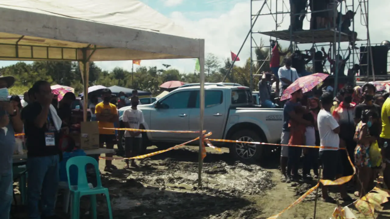 Emergency services together with SK Chairperson Al Stephen Tupas Cadiz Mayor Salvador Escalante Jr