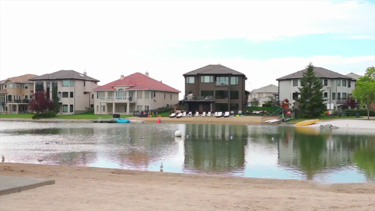 Private lake and beach in a private nice neighbourhood