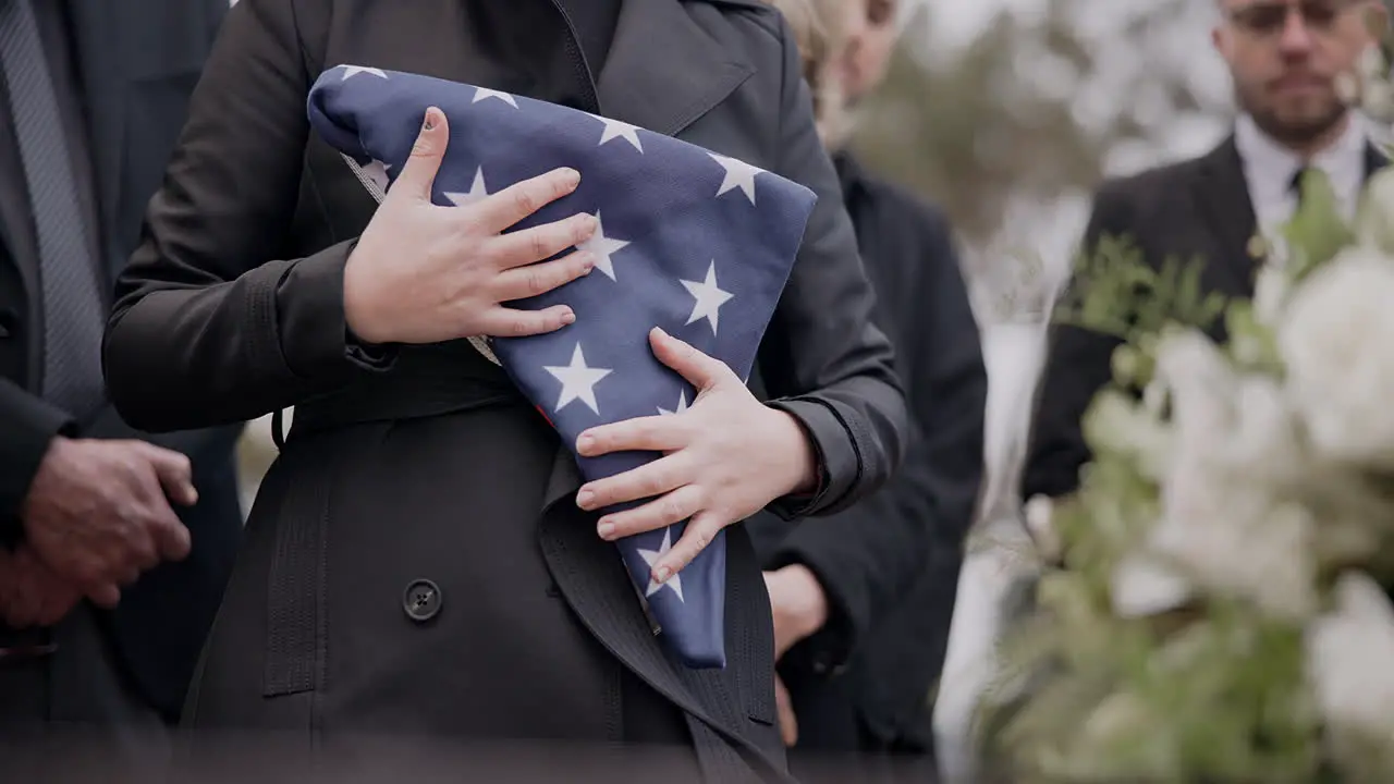 Manos Bandera Americana Y Muerte Con Una Persona