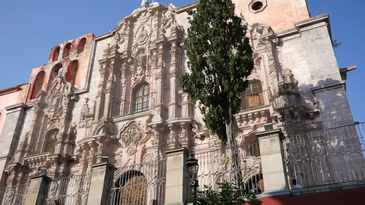 Mexico Guanajuato Tilts Up Ornate Church