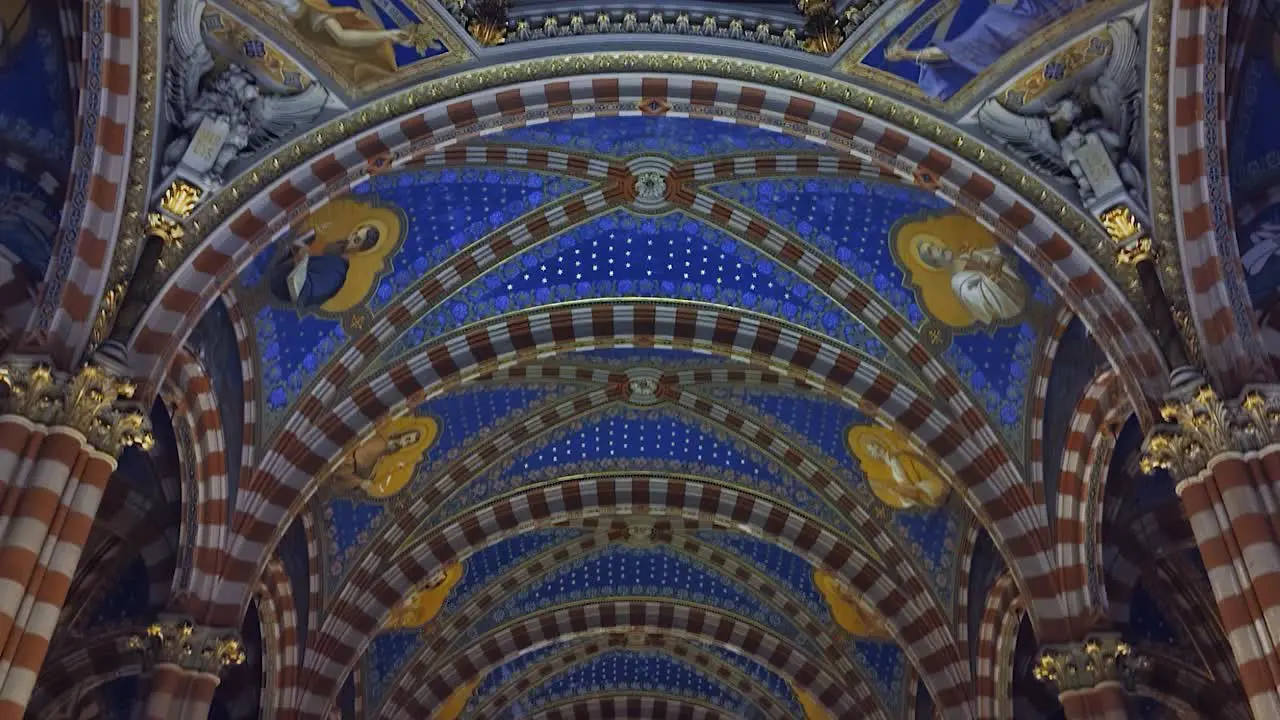 Maria Auxiliadora Basilicas's Dome and archs