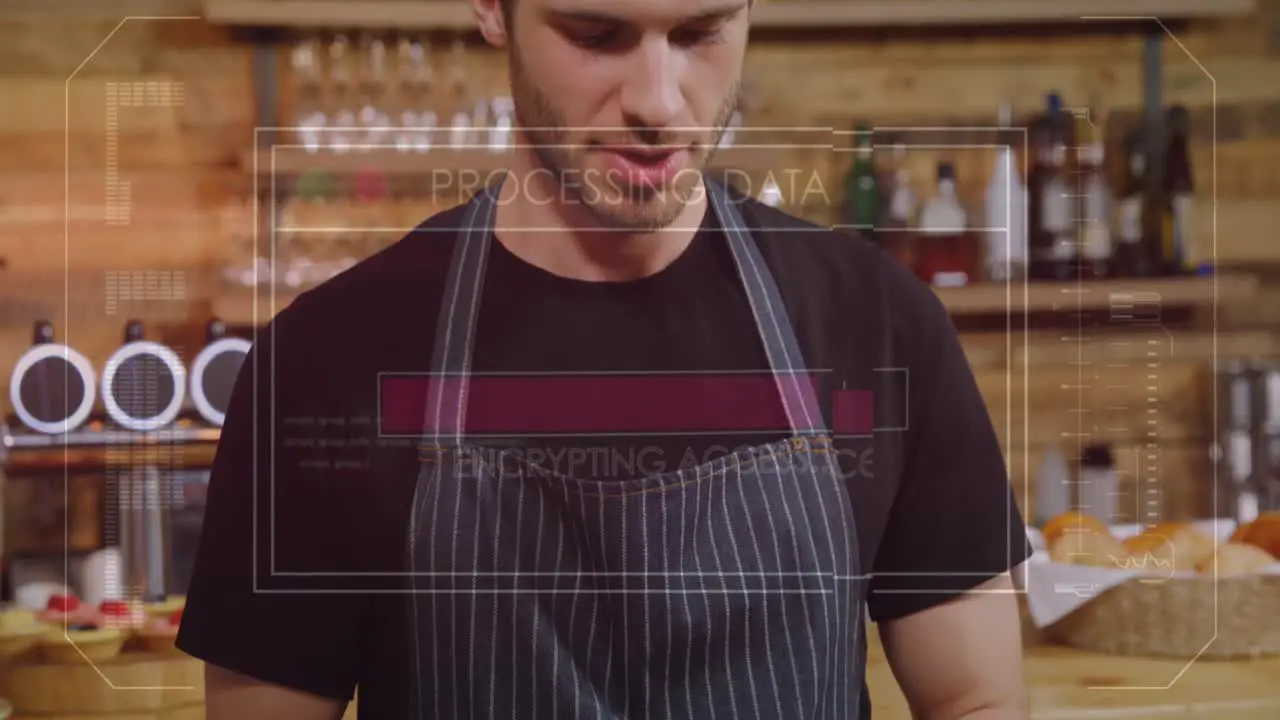 Animación Del Procesamiento De Datos Con Barra De Carga Sobre Un Hombre Caucásico Usando Una Tableta Digital En Una Cafetería