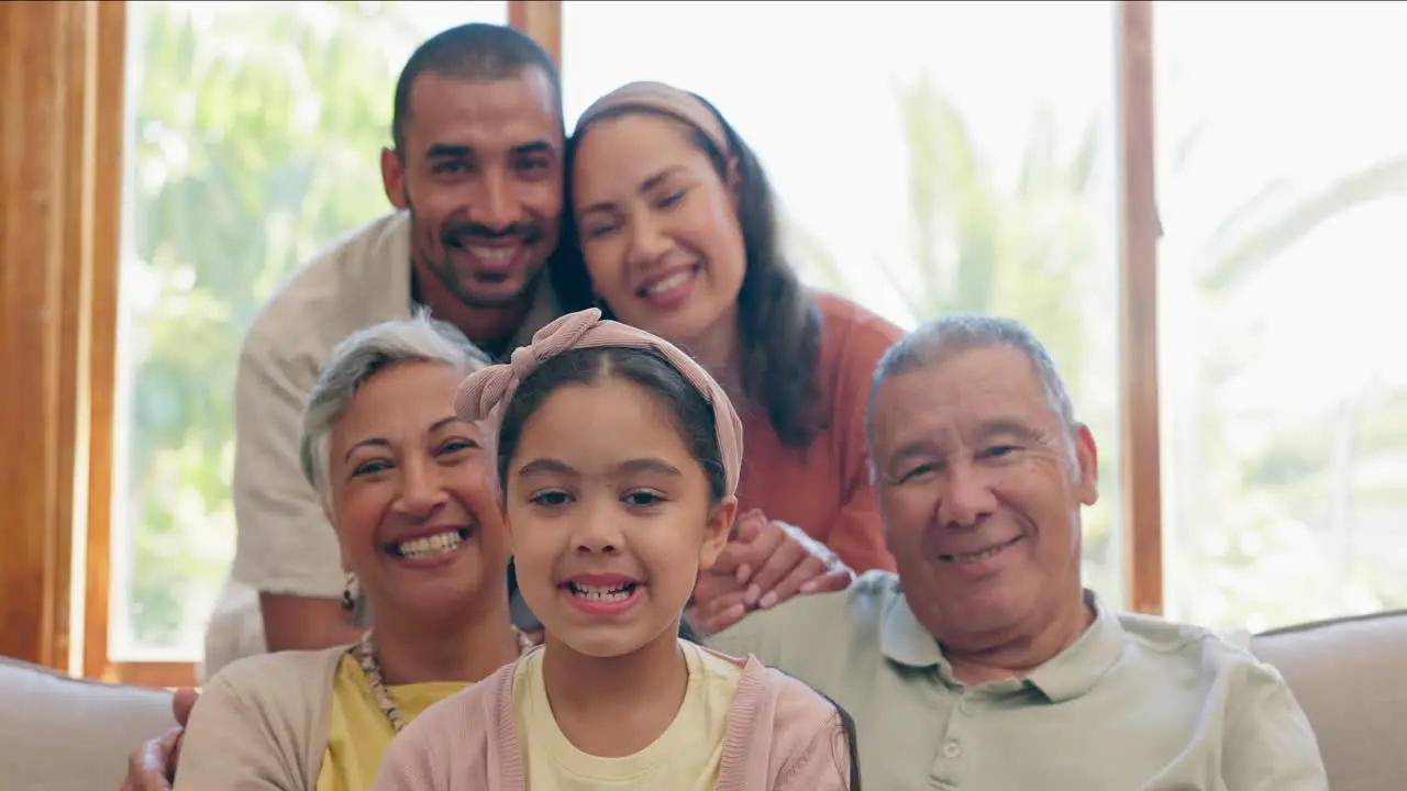 Face grandparents and mother with father