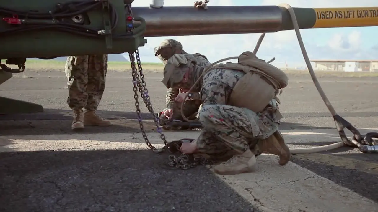 Us Marines With Combat Logistics Battalion (Clb) 3 Participate In A Helicopter Support Team (Hst) Exercise