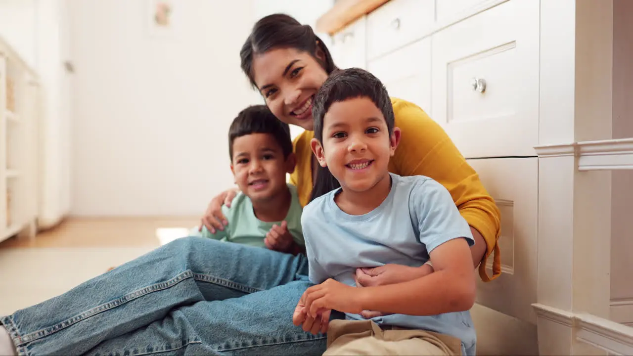 Face mother and happy family with children