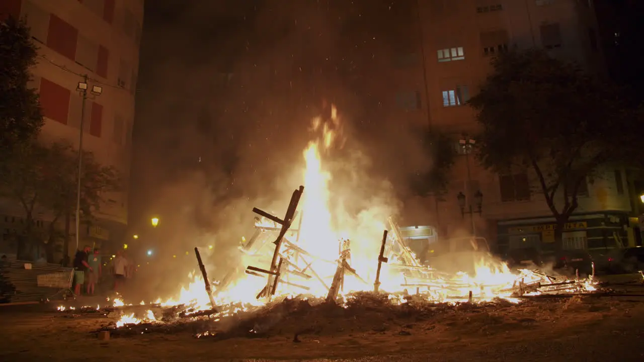 Fire demolished the street sculpture at Las Fallas night Spain