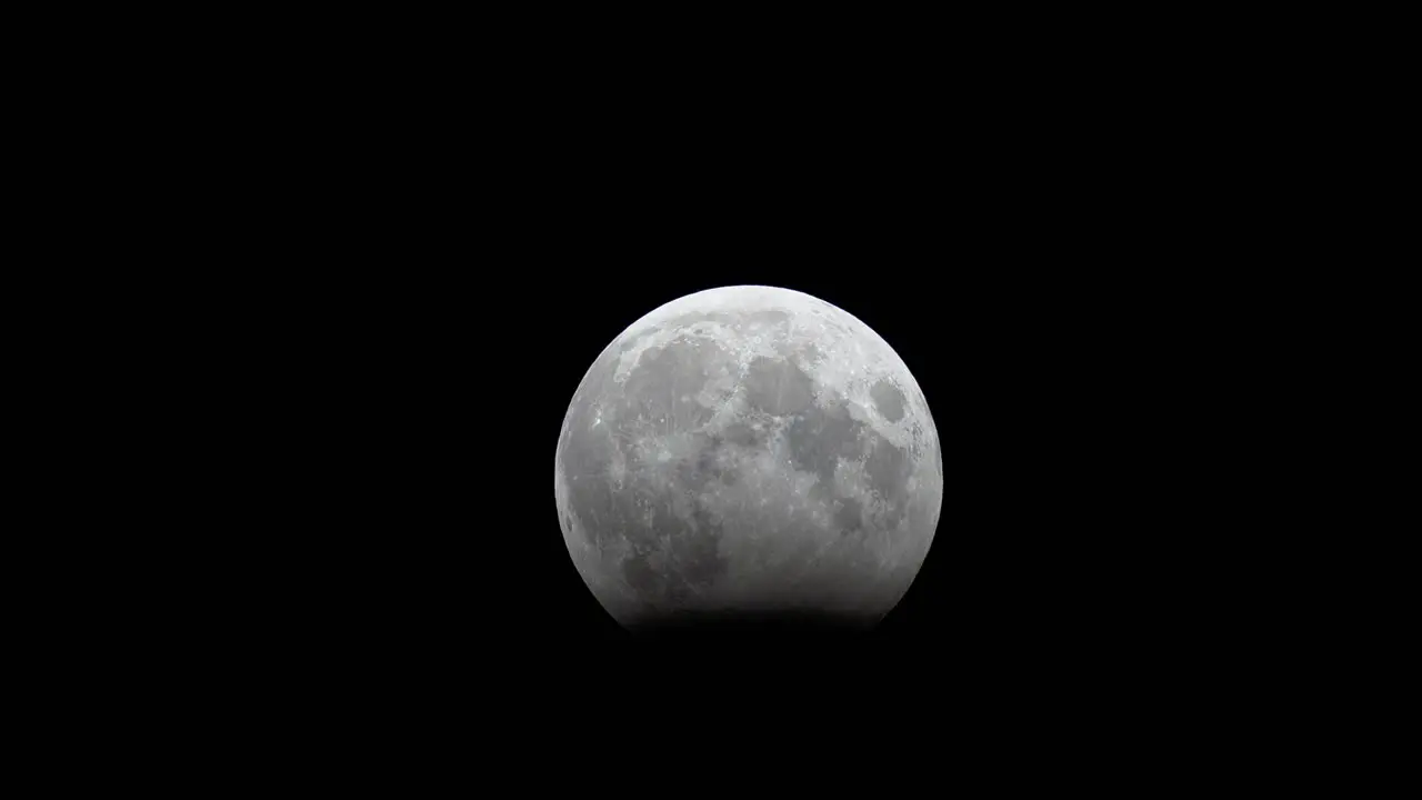 Realtime partial lunar eclipse 28 october 2023