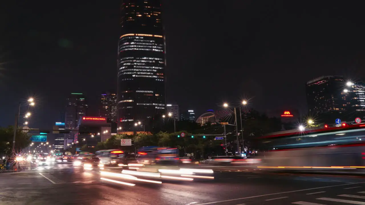 Busy Seoul city streets at night