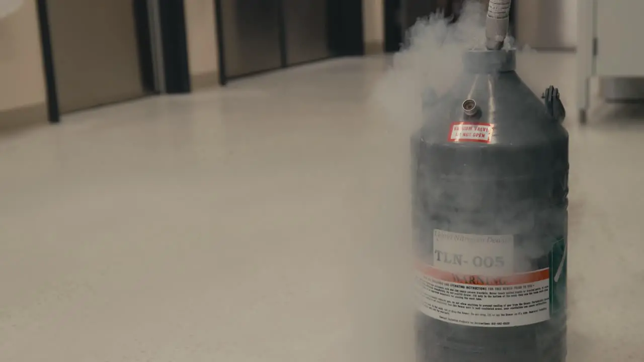 Production of Vapor During the Transfer of Liquid Nitrogen from a Storage Tank to a Dewar Close Up