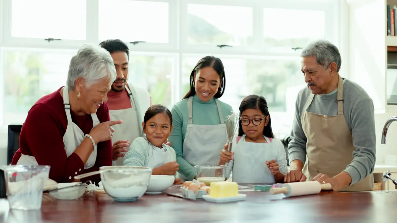 Cooking help and baking with big family