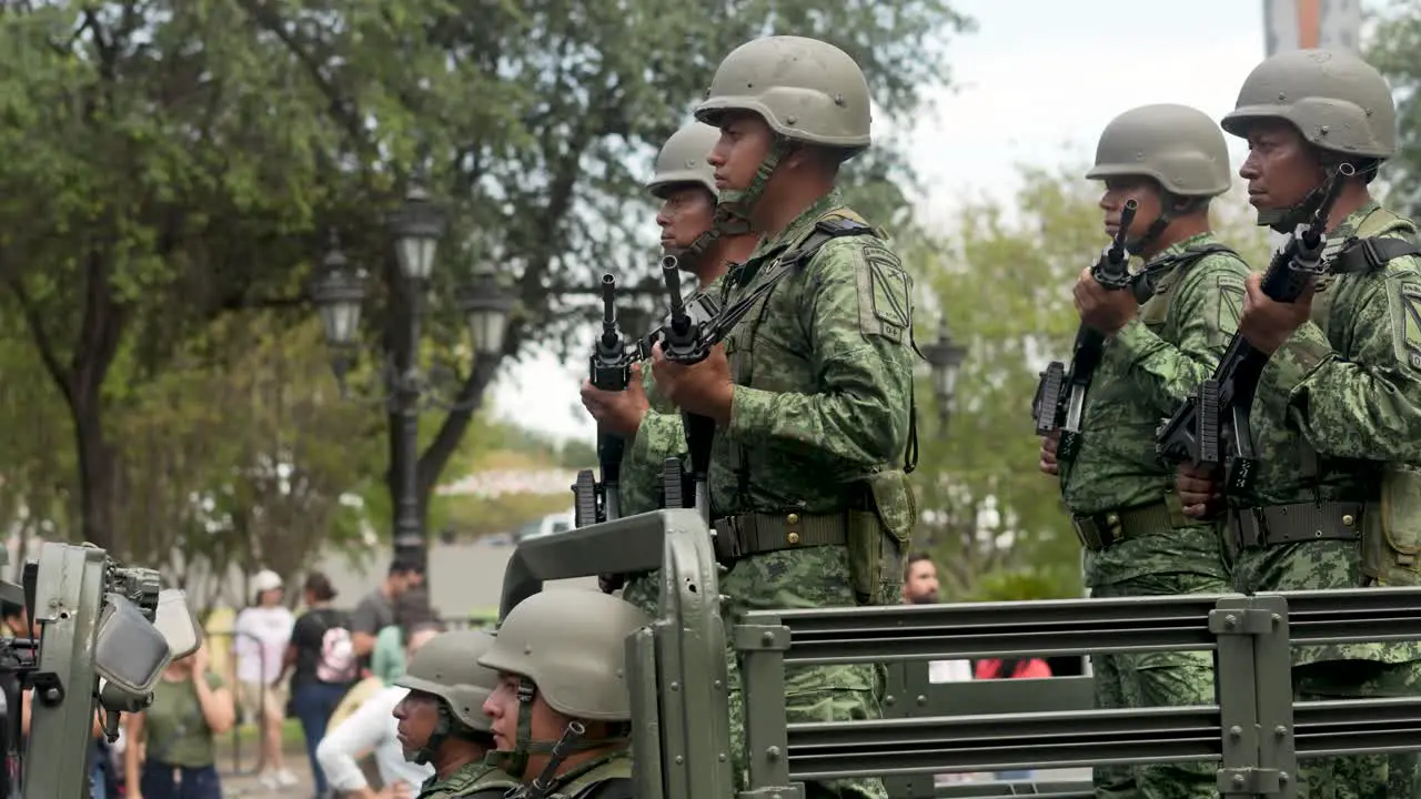 Mexican army with big guns