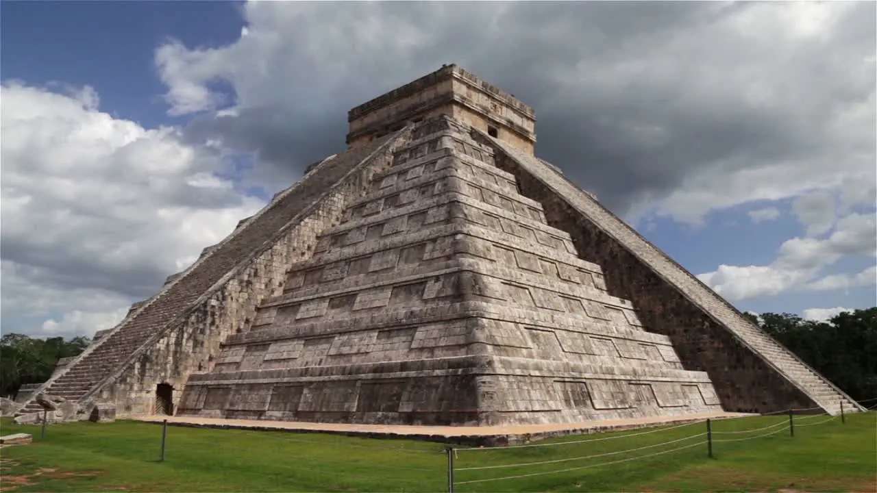 Chichen Itza 2