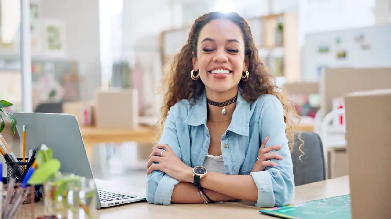 Ecommerce happy woman at laptop with boxes