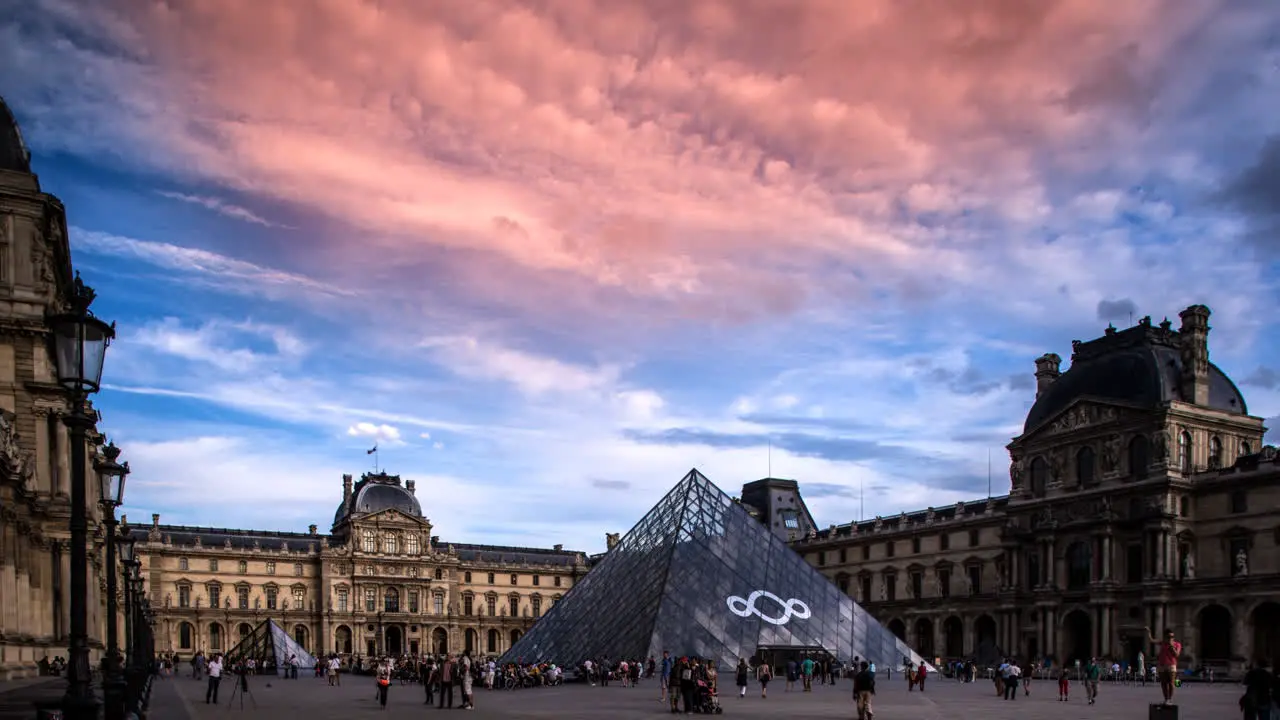 Louvre 02