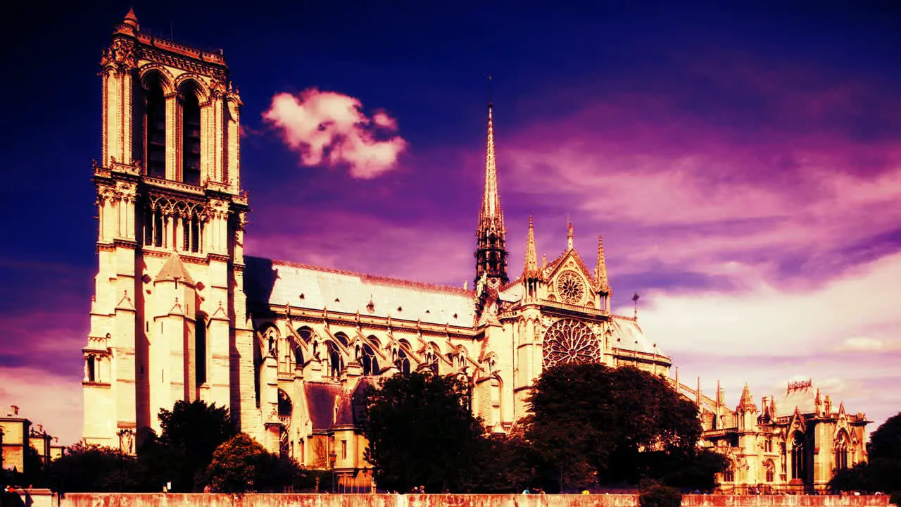 Notre Dame Version 16