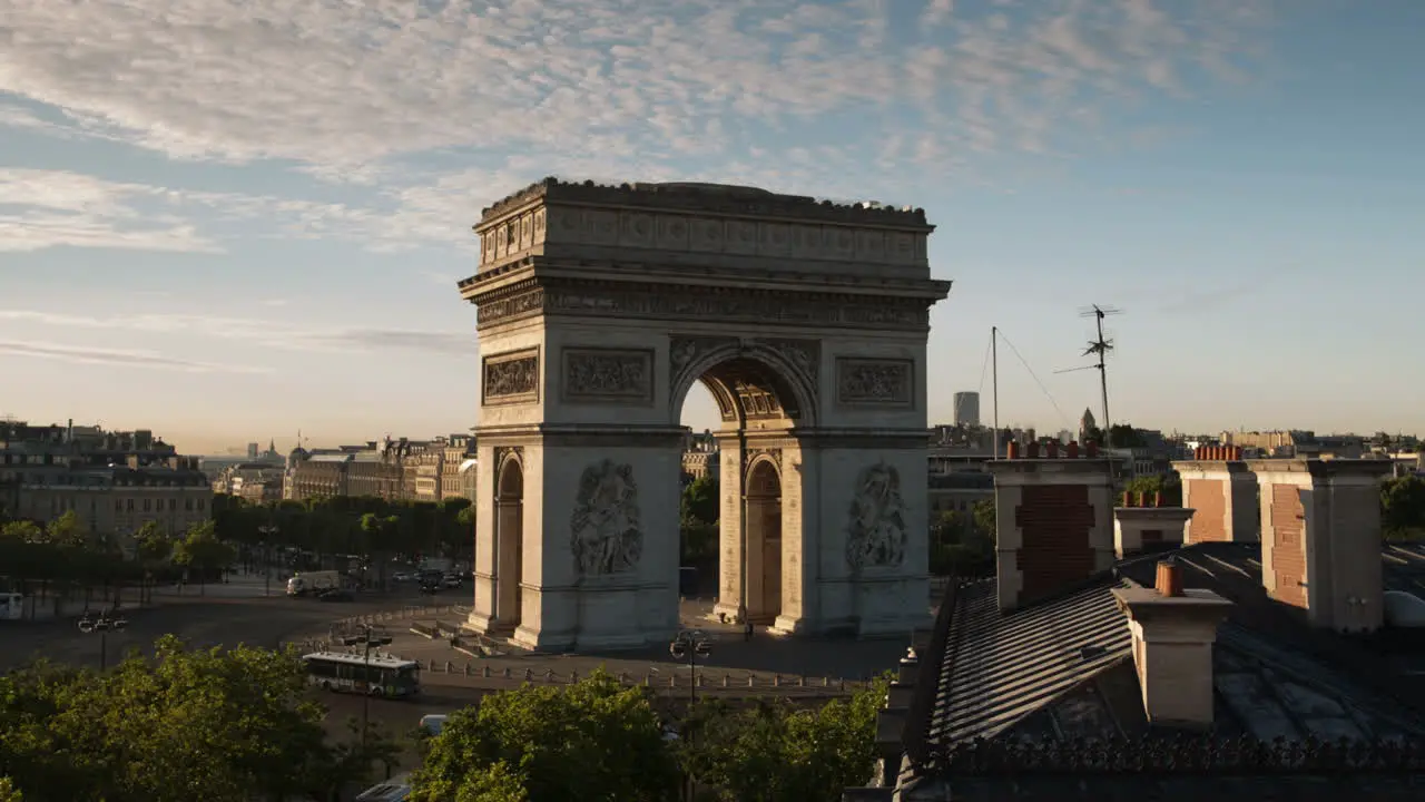 Arc de Triomphe 12