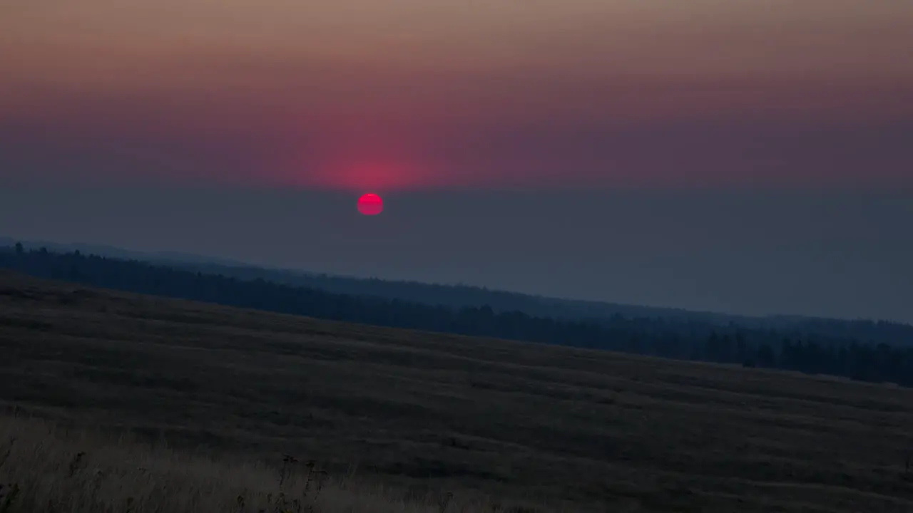 Time-lapse of the sunrise above the high plains of central Wyoming