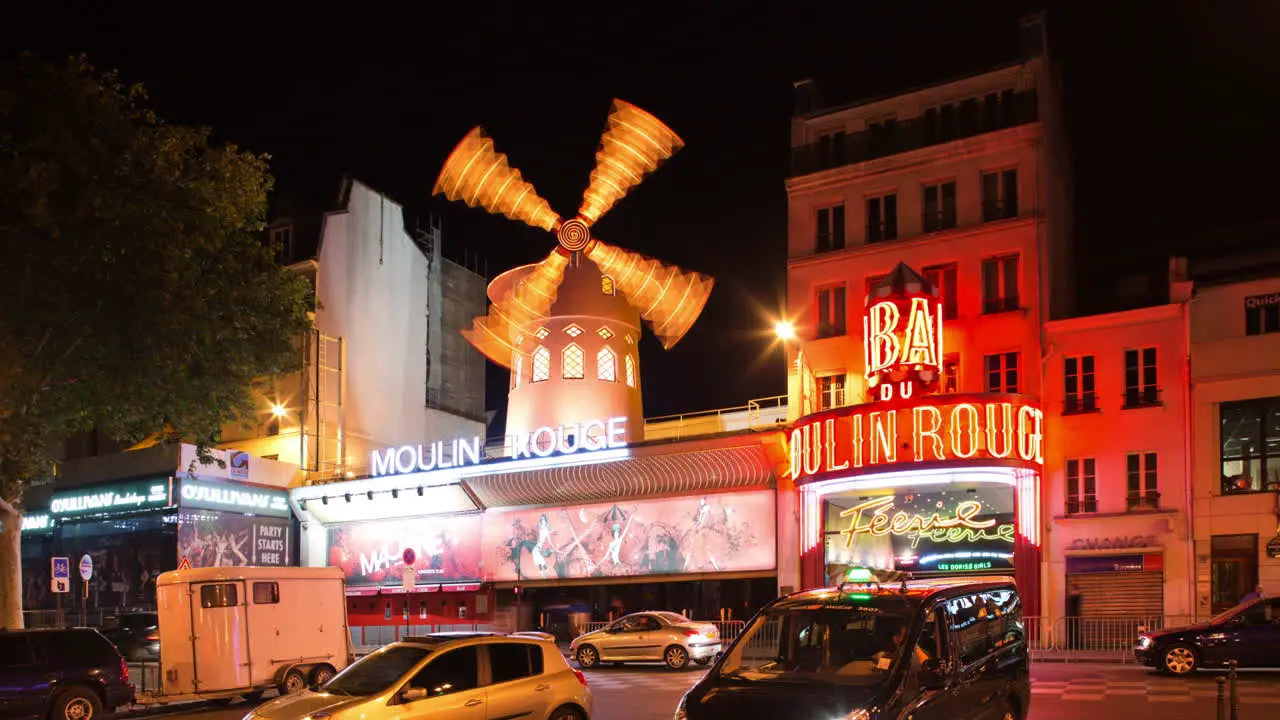 Moulin Rouge 00