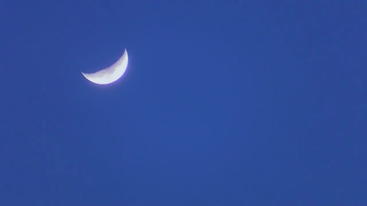 HD Video of Moon Against Evening Sky at 40X Speed